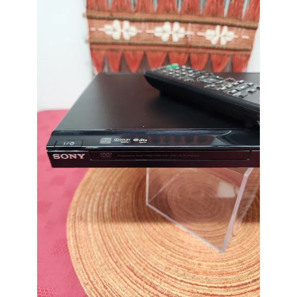 Sony DVP-SR201P DVD Player